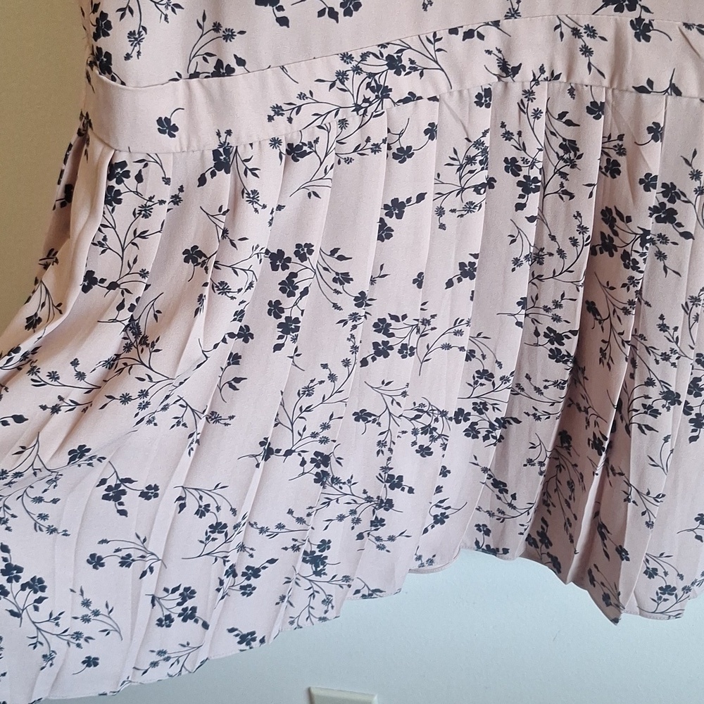 Nanette Lepore Blush Pink Floral Long Sleeve Dress – Size 8 - Picture 8 of 14